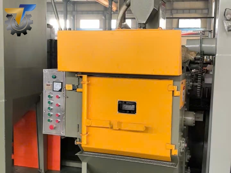 So sánh máy phun bi lồng đảo và máy phun bi móc treo lựa chọn tối ưu cho doanh nghiệp