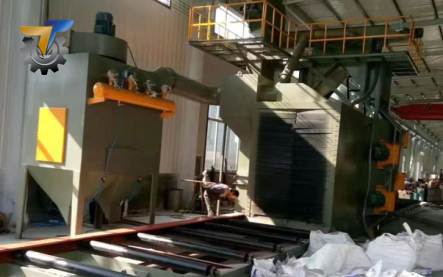 máy phun bi làm sạch dầm H tại Bình Dương