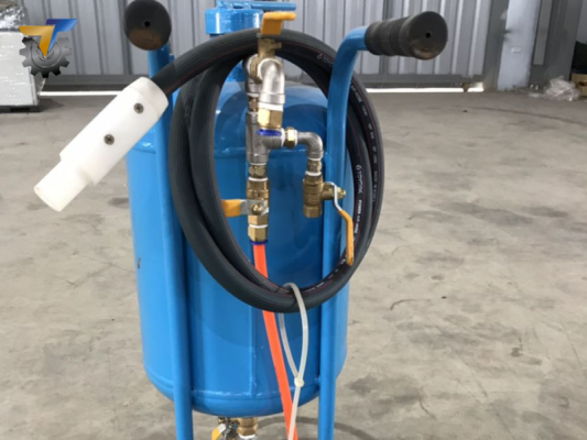 có mấy loại máy phun cát