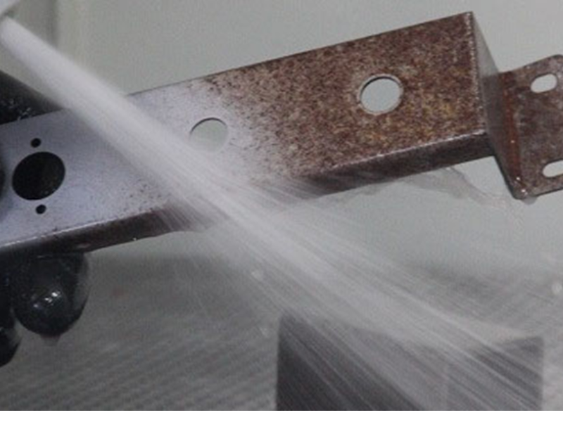 máy phun cát khô và máy phun cát ướt