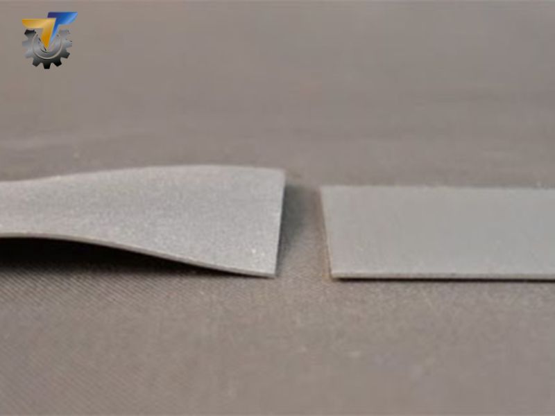 vì sao bề mặt sau phun cát bị không đều màu